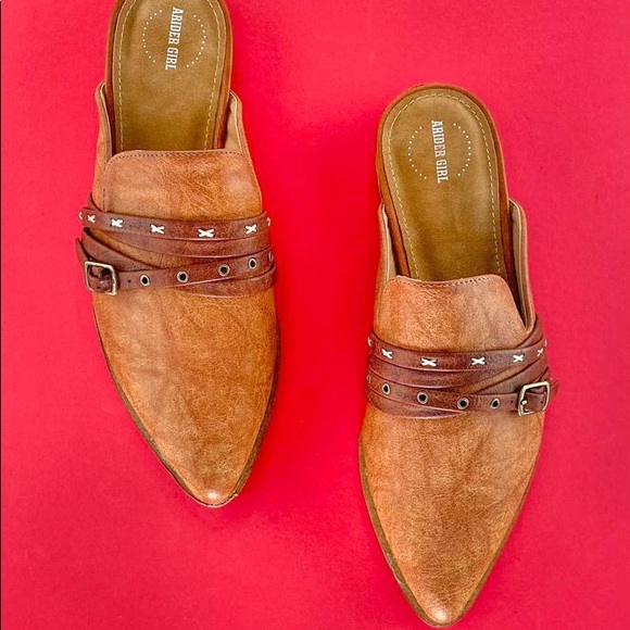 "Dee" Western Mule - Hazelnut (Size 6) - Picture 4 of 4